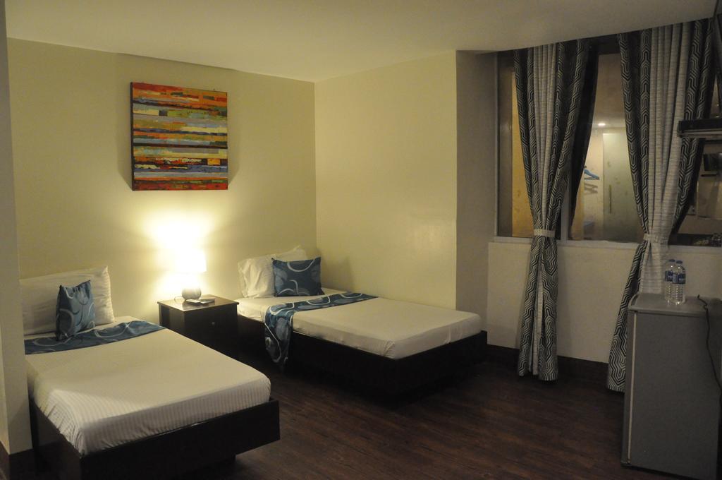 Skyblue Hotel Cebu Екстериор снимка