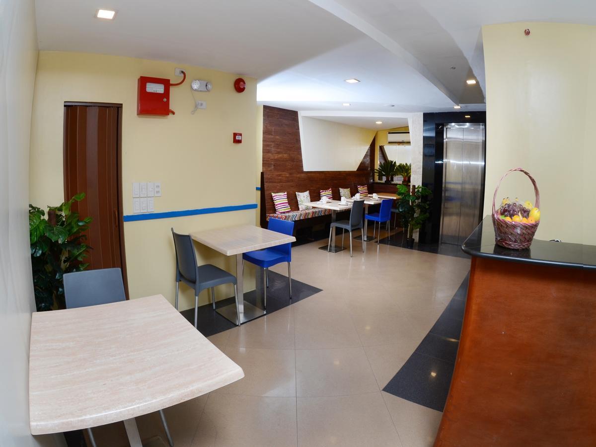 Skyblue Hotel Cebu Екстериор снимка